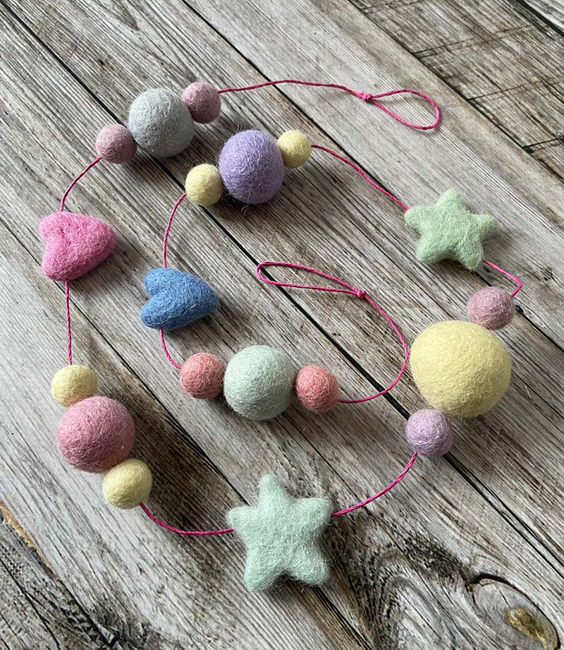 Lilly and Bright Felt Garland Stars and Hearts pastel colours
