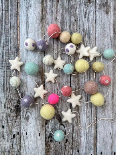 Lilly and Bright Felt Pom Pom garland with Pastel shades